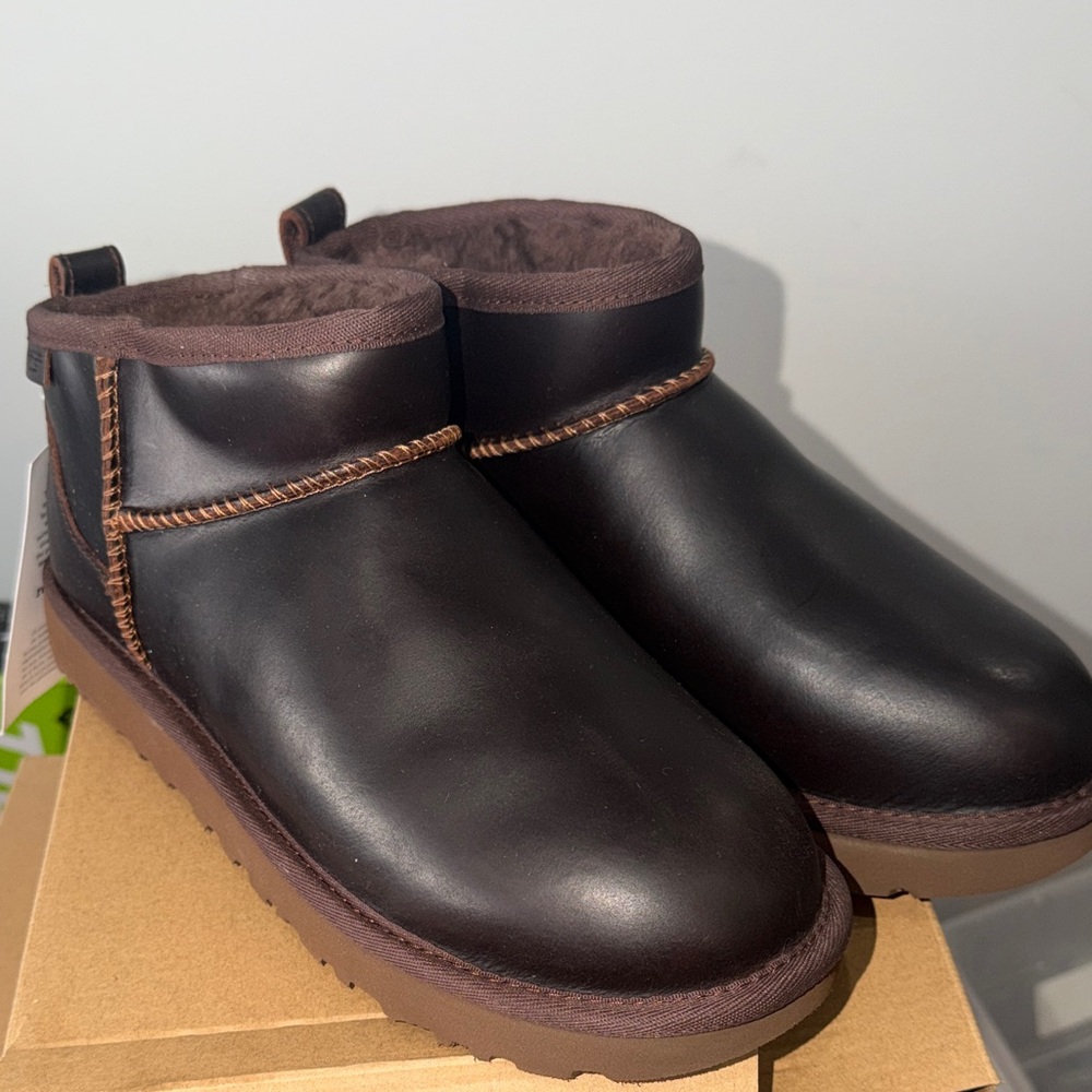 Women’s UGG Brown Leather Ankle Boots